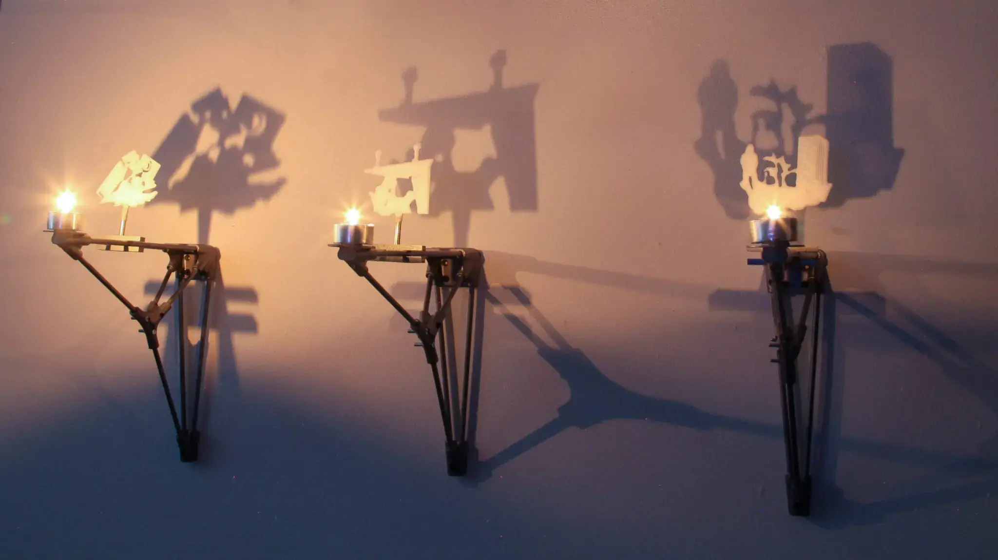 Side view of Lightscapes – 3 brackets